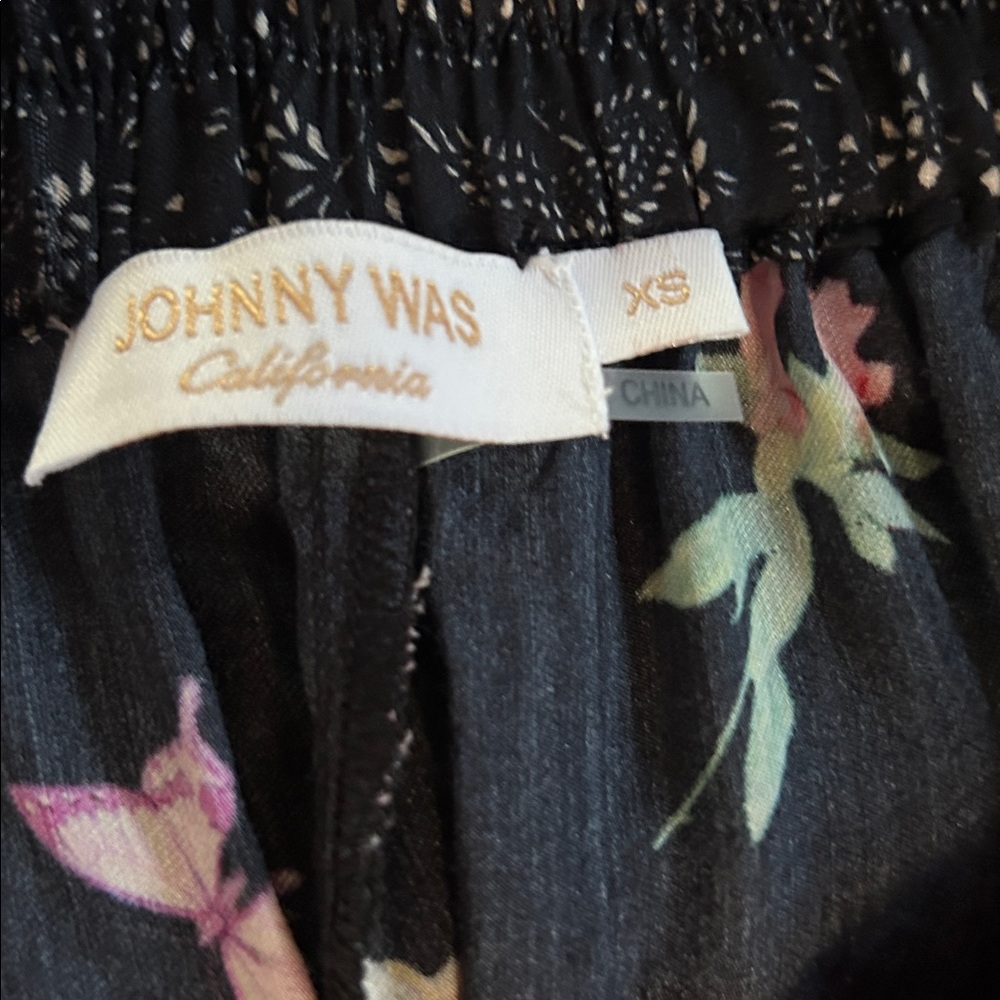 Gorgeous and flowing Johnny Was Black Floral lounging Pants. XS. - Picture 4 of 16
